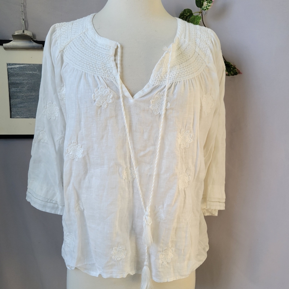 Magaschoni Floral Embroidered Linen Popover Blouse White L
